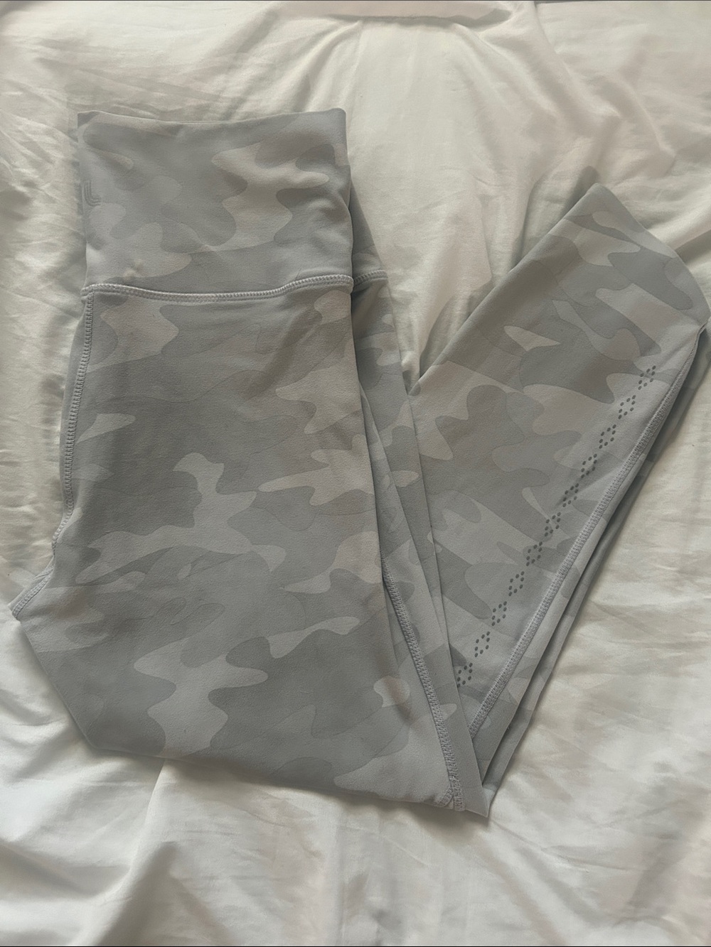 Lolë camo cropped leggings